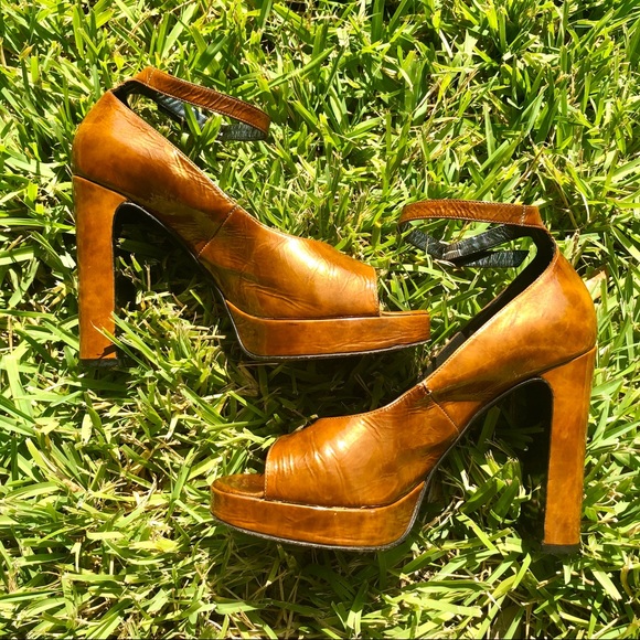 vintage platform heels